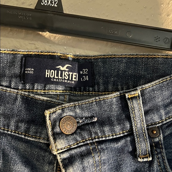 Hollister Men's Slim Jeans in Dark Blue - Picture 2 of 9